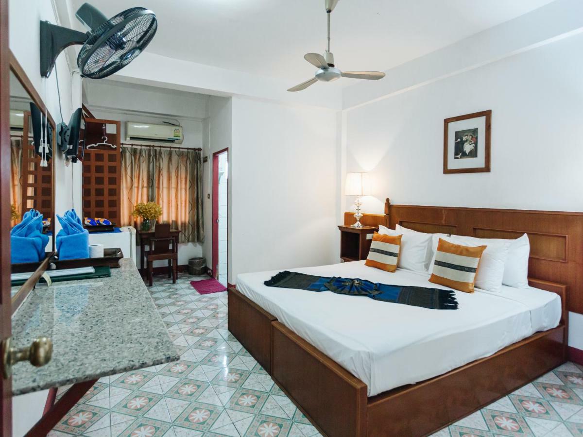 Rendezvous Oldtown Chiangmai Hotel Csiangmaj Kültér fotó