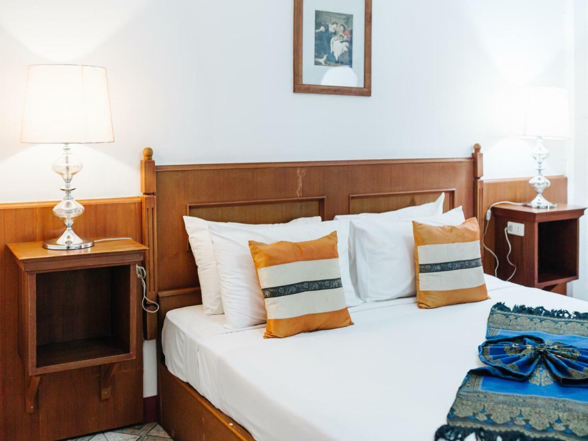 Rendezvous Oldtown Chiangmai Hotel Csiangmaj Kültér fotó