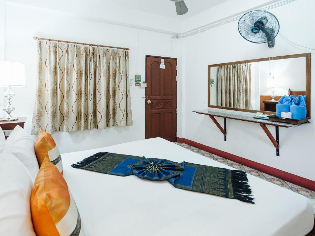 Rendezvous Oldtown Chiangmai Hotel Csiangmaj Kültér fotó