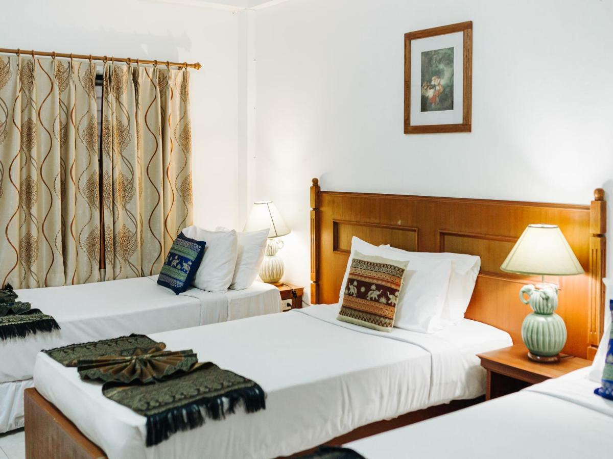 Rendezvous Oldtown Chiangmai Hotel Csiangmaj Kültér fotó