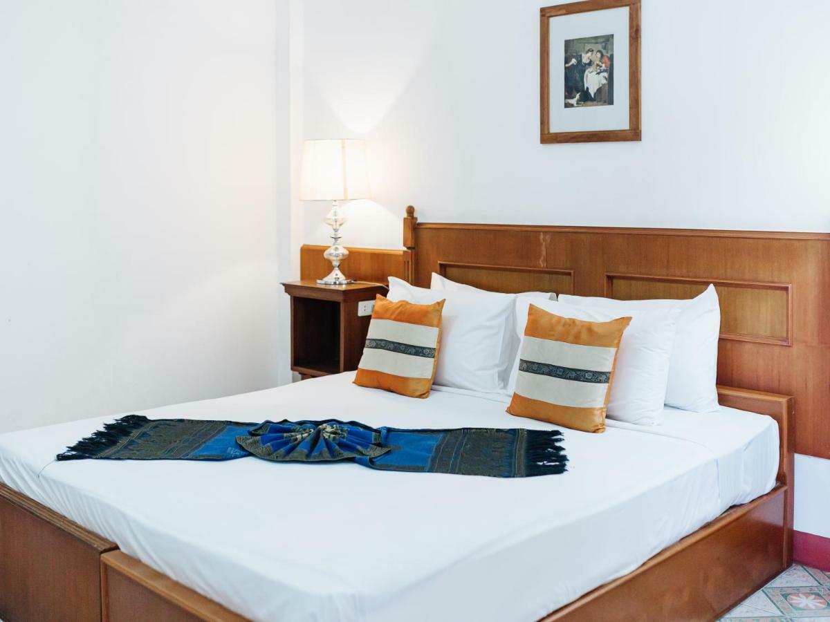Rendezvous Oldtown Chiangmai Hotel Csiangmaj Kültér fotó
